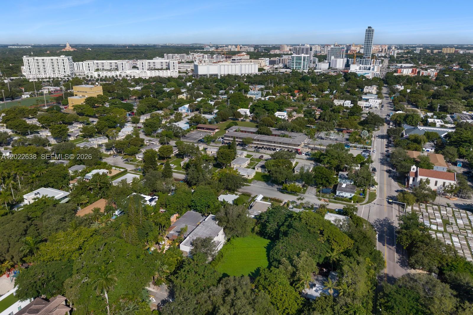 3729 Kumquat Ave Miami, FL 33133