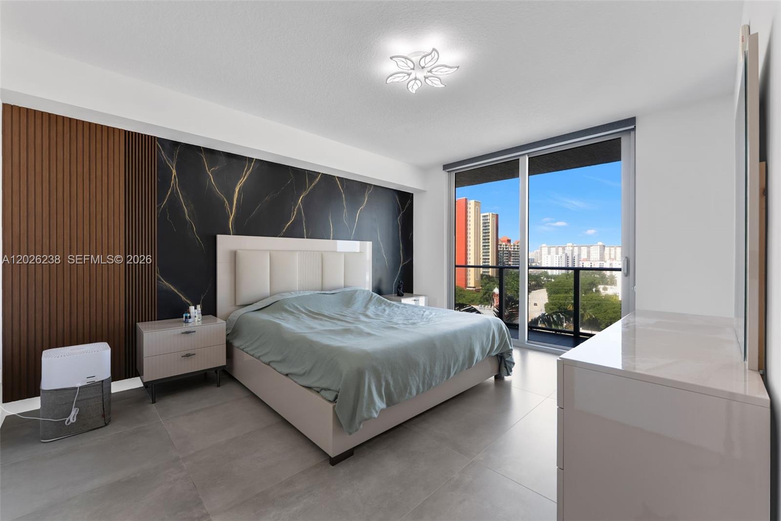 300 Sunny Isles Blvd #4-905 Sunny Isles Beach, FL 33160