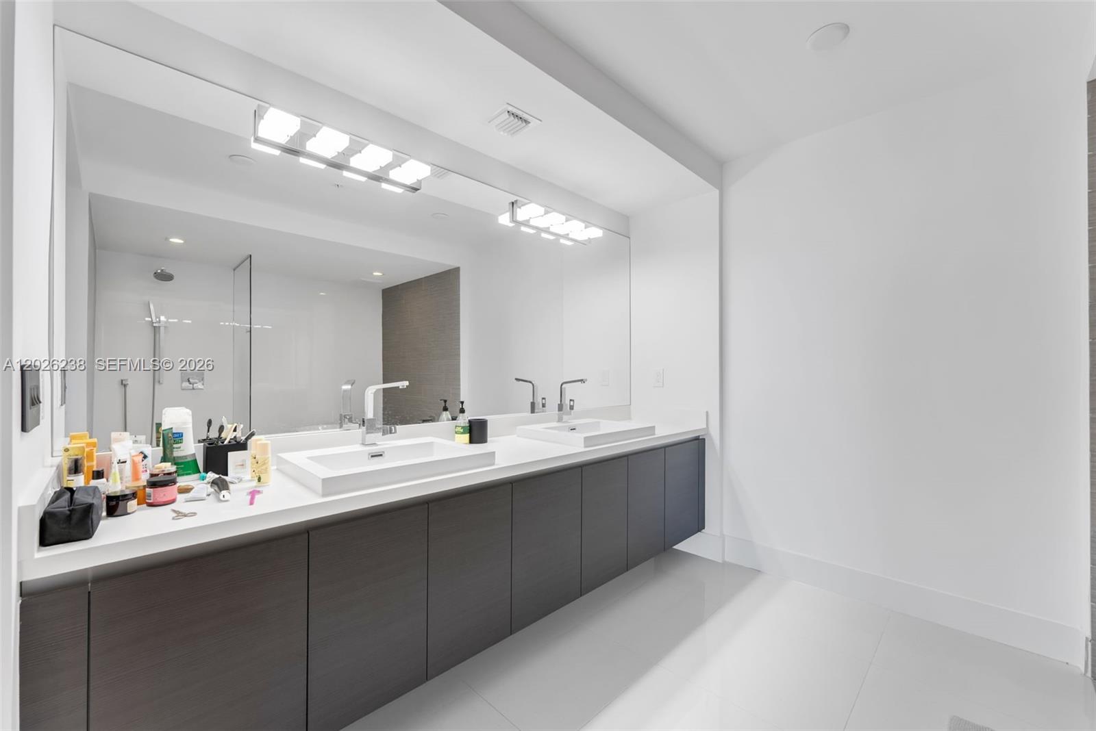 300 Sunny Isles Blvd #4-905 Sunny Isles Beach, FL 33160