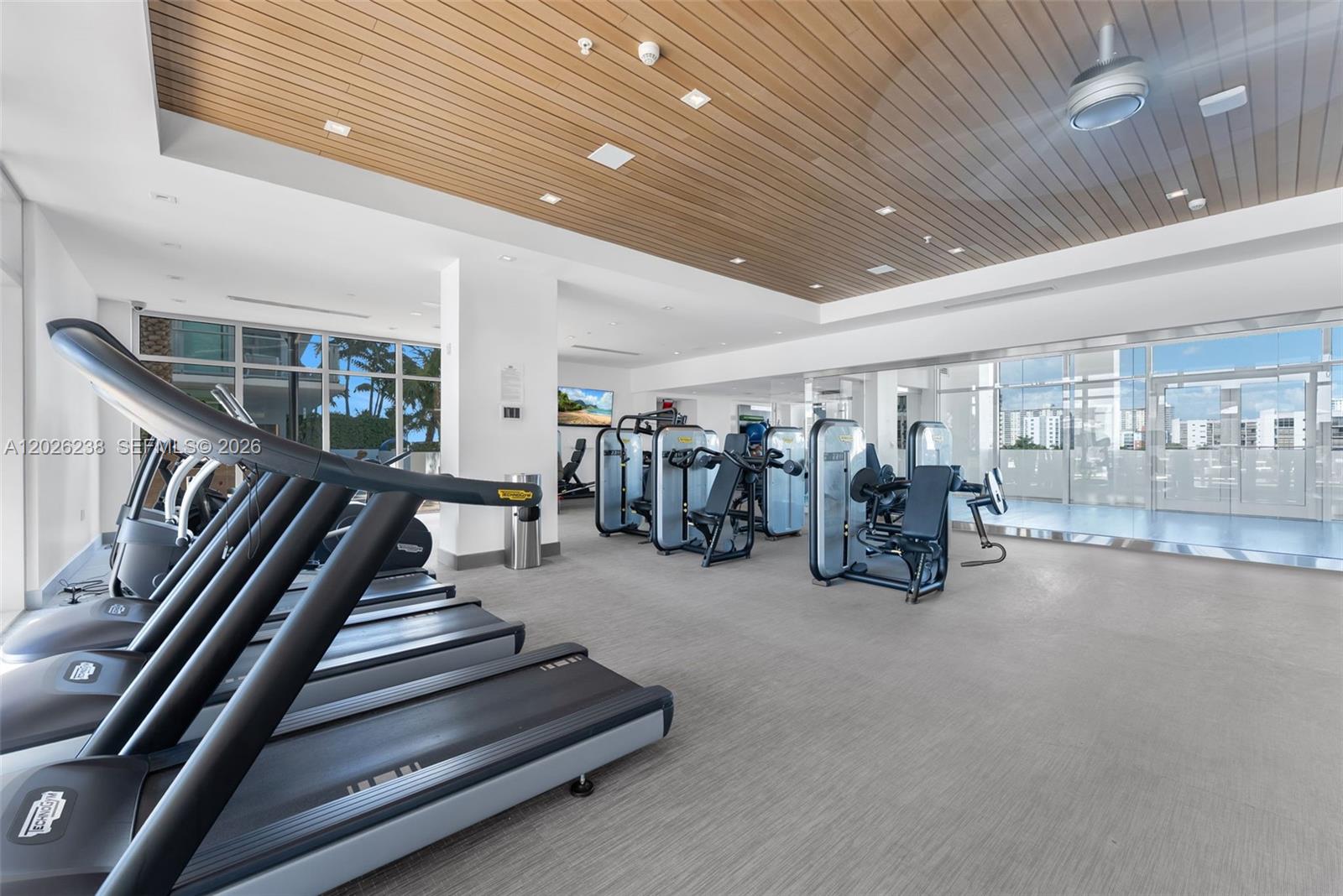 300 Sunny Isles Blvd #4-905 Sunny Isles Beach, FL 33160