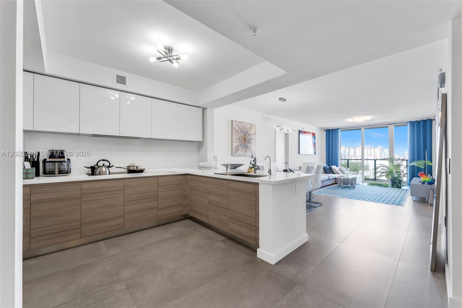 300 Sunny Isles Blvd #4-905 Sunny Isles Beach, FL 33160