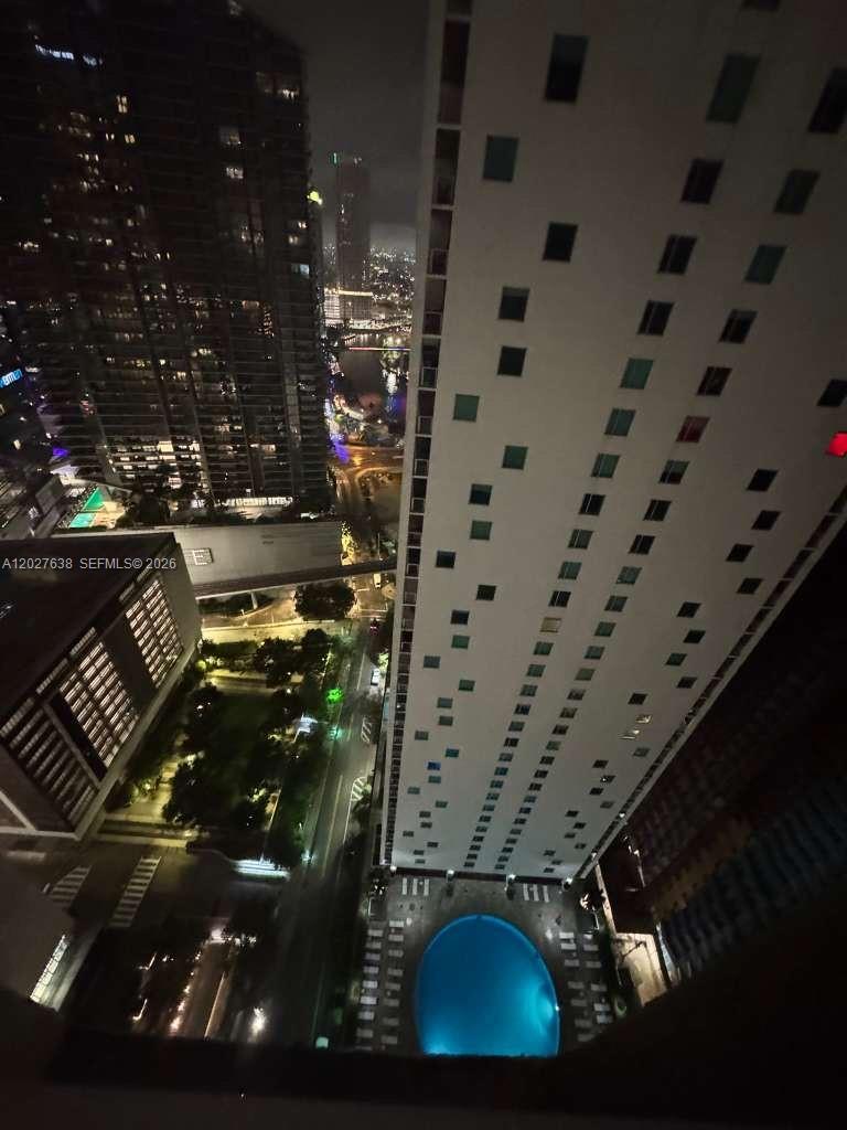 500 Brickell Ave #3910 Miami, FL 33131