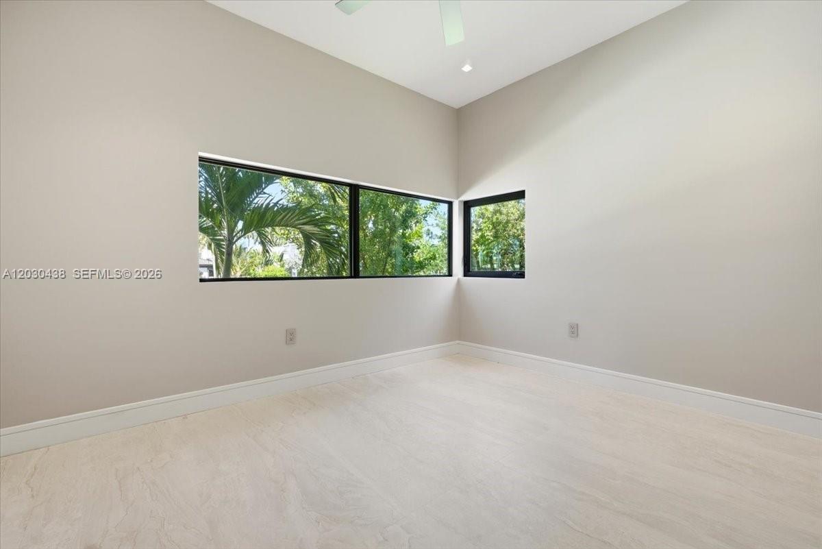 1380 Hollywood Blvd Hollywood, FL 33019