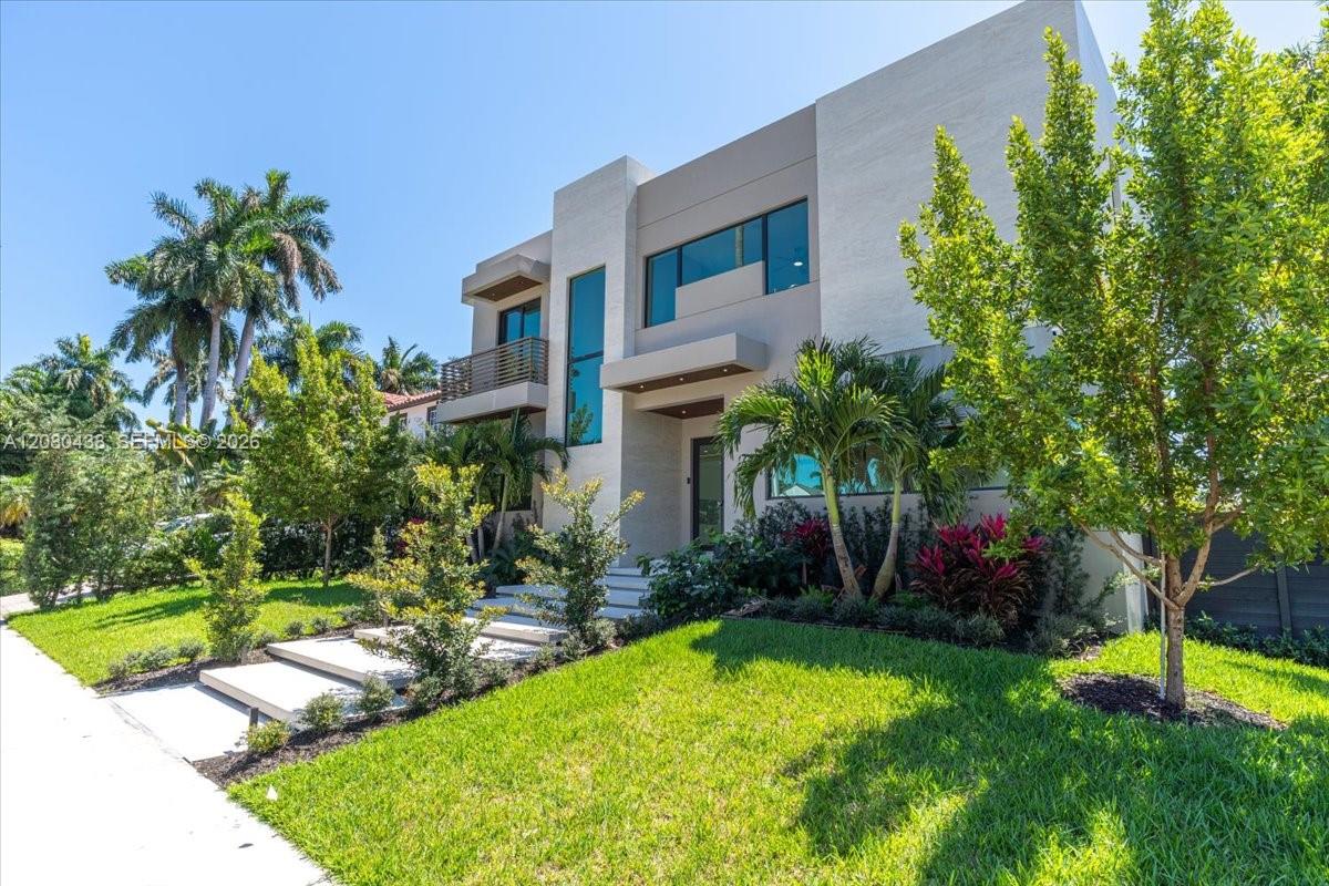 1380 Hollywood Blvd Hollywood, FL 33019