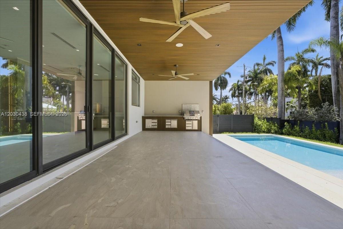 1380 Hollywood Blvd Hollywood, FL 33019