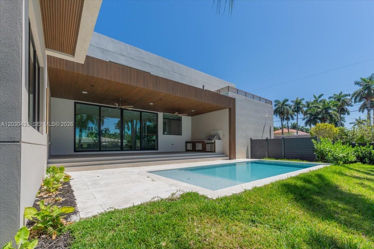 1380 Hollywood Blvd Hollywood, FL 33019