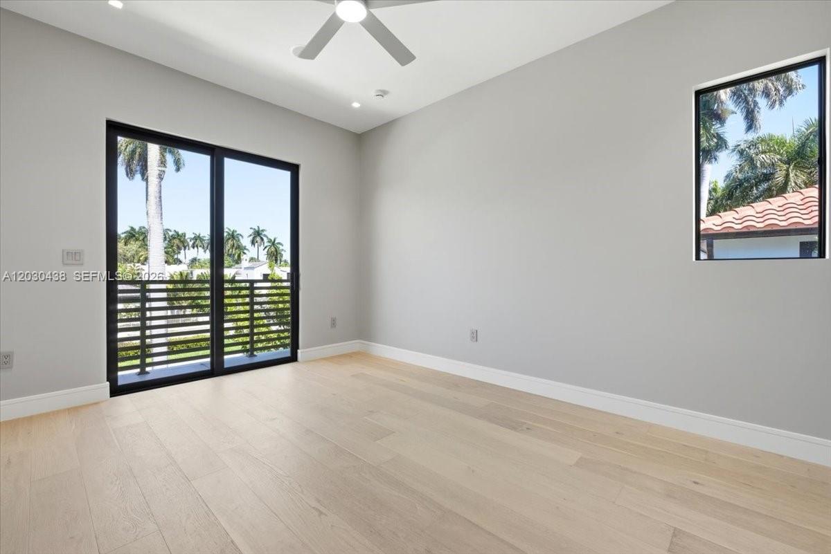 1380 Hollywood Blvd Hollywood, FL 33019