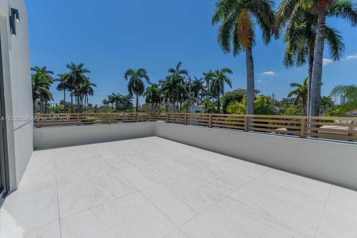 1380 Hollywood Blvd Hollywood, FL 33019