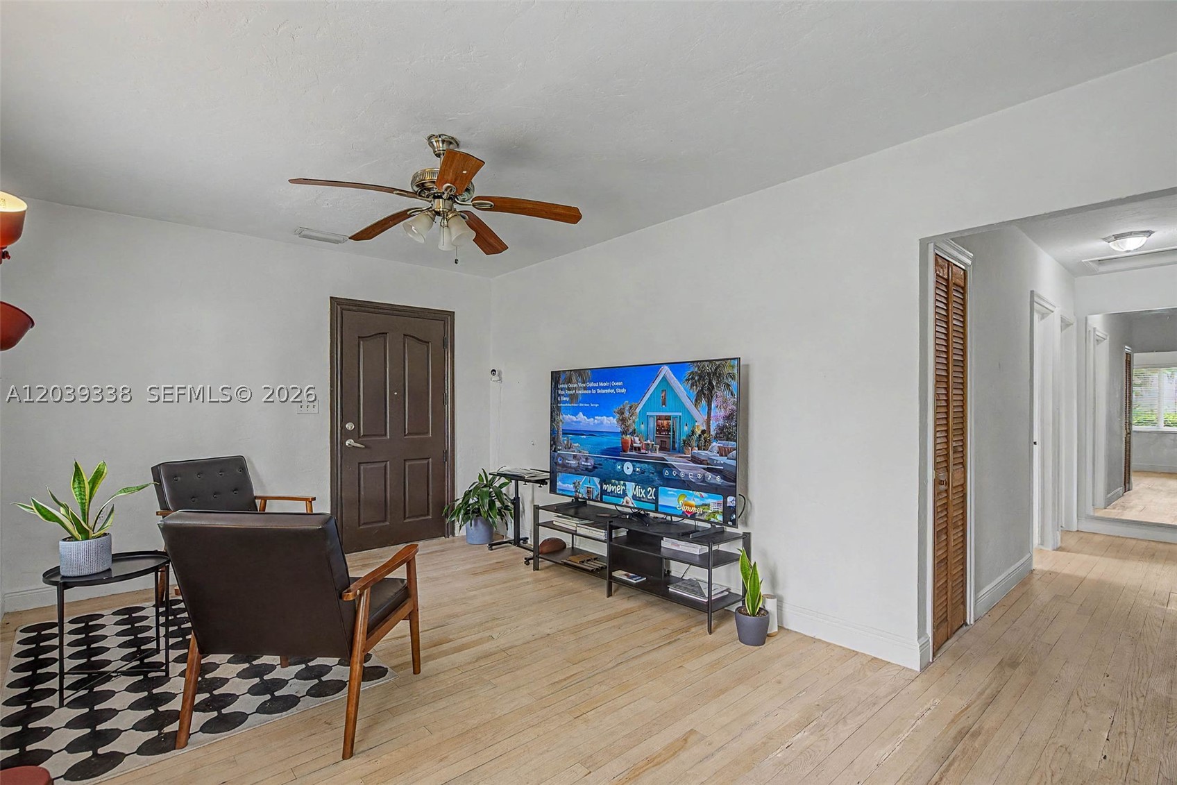 702 Boabadilla Coral Gables, FL 33134