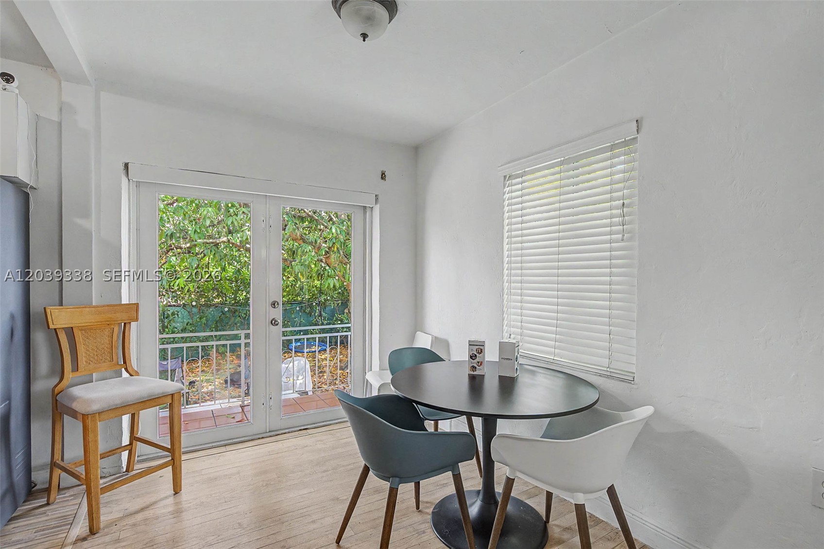 702 Boabadilla Coral Gables, FL 33134