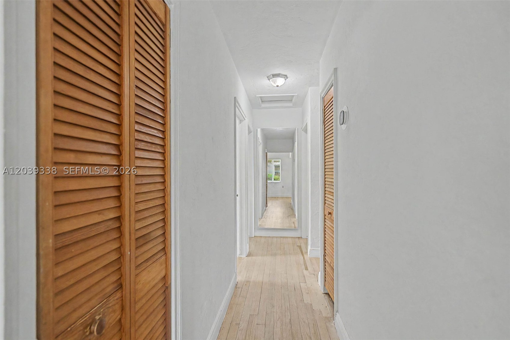 702 Boabadilla Coral Gables, FL 33134