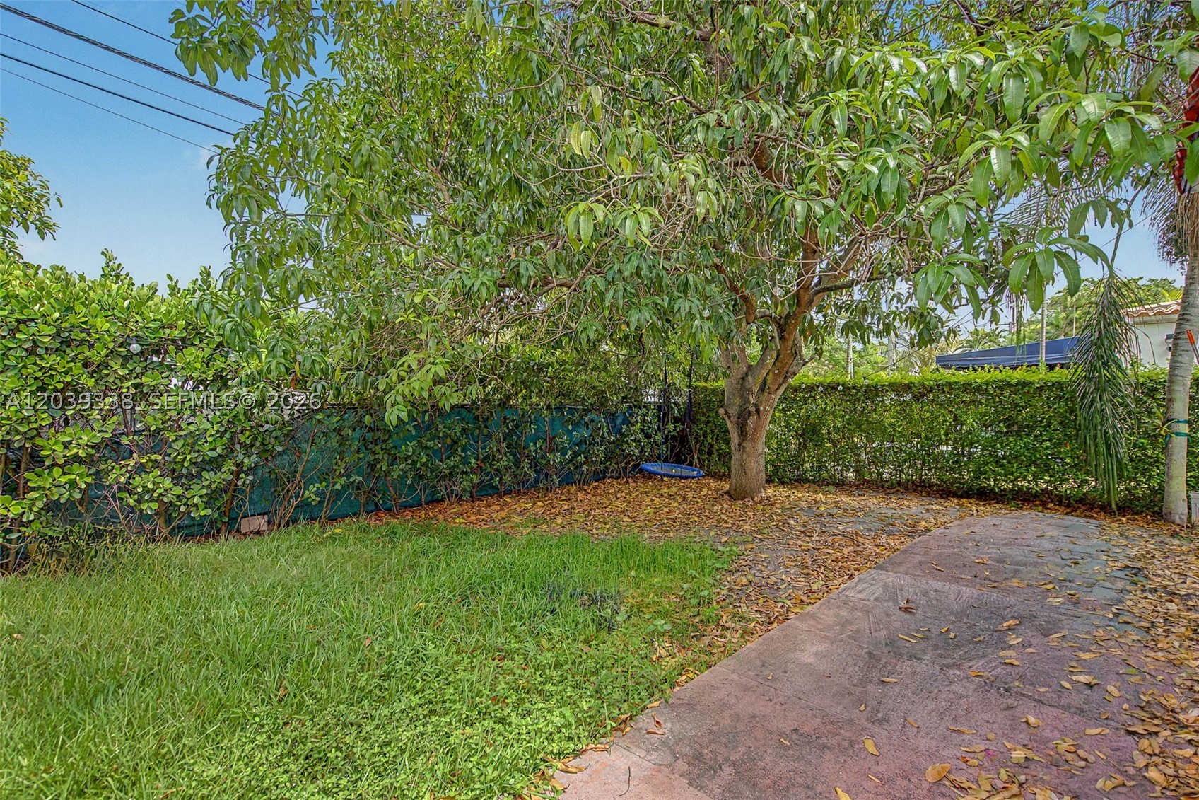 702 Boabadilla Coral Gables, FL 33134