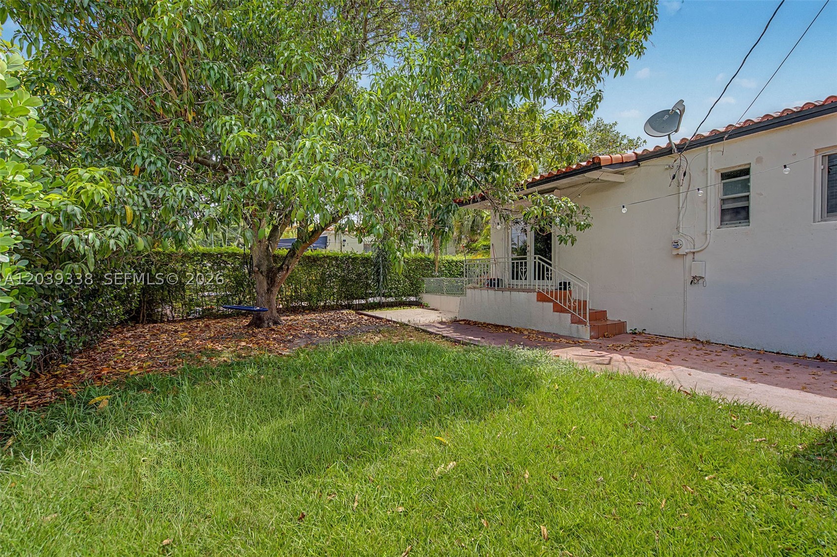 702 Boabadilla Coral Gables, FL 33134