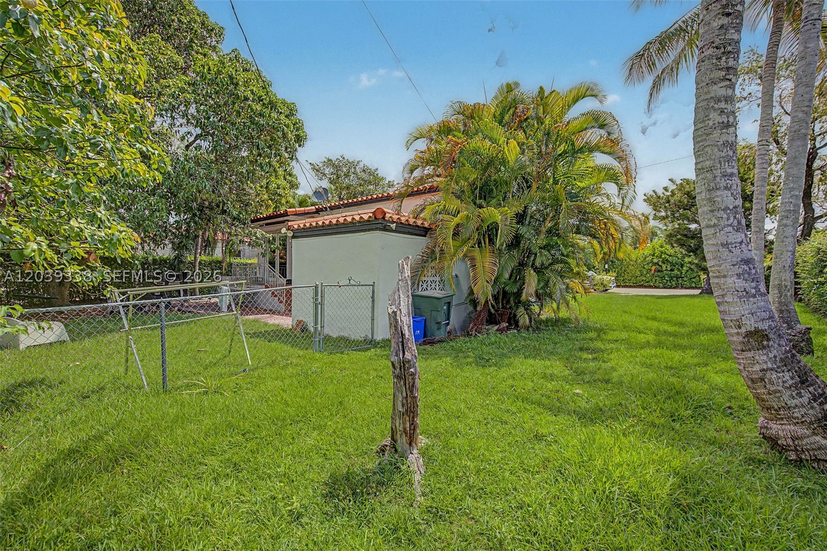 702 Boabadilla Coral Gables, FL 33134