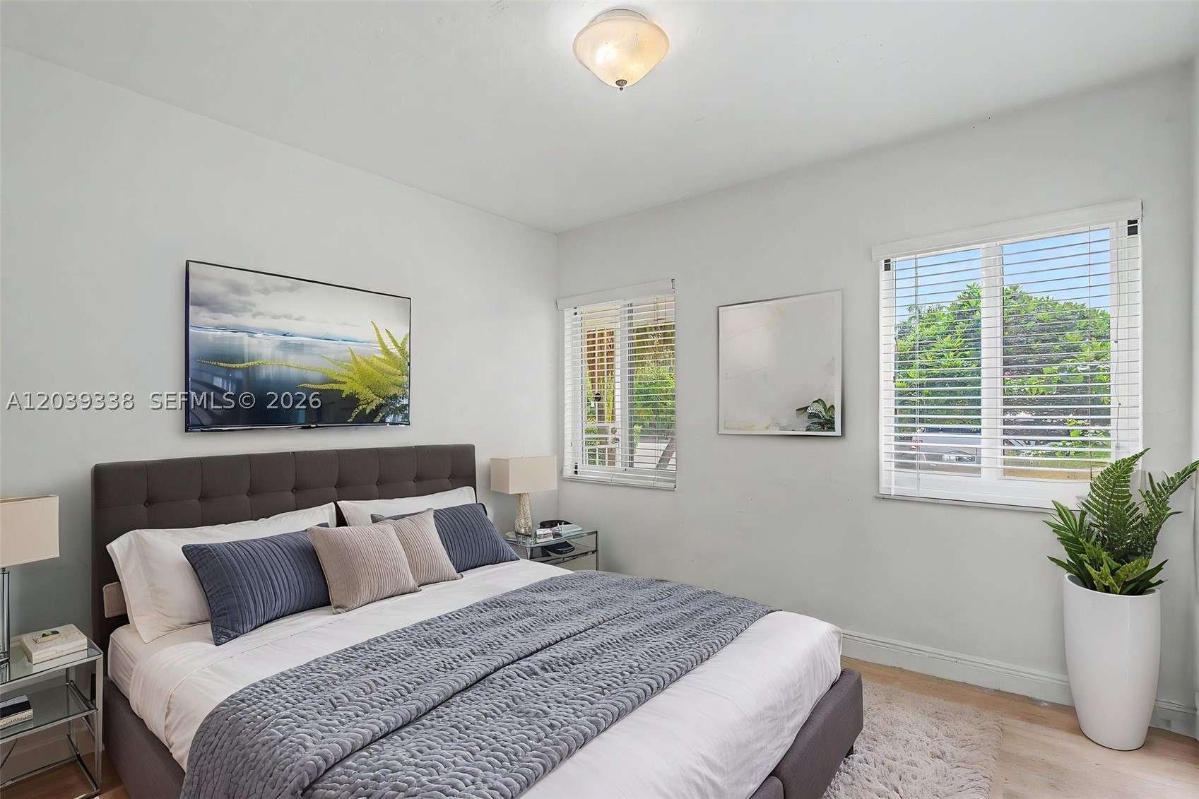702 Boabadilla Coral Gables, FL 33134