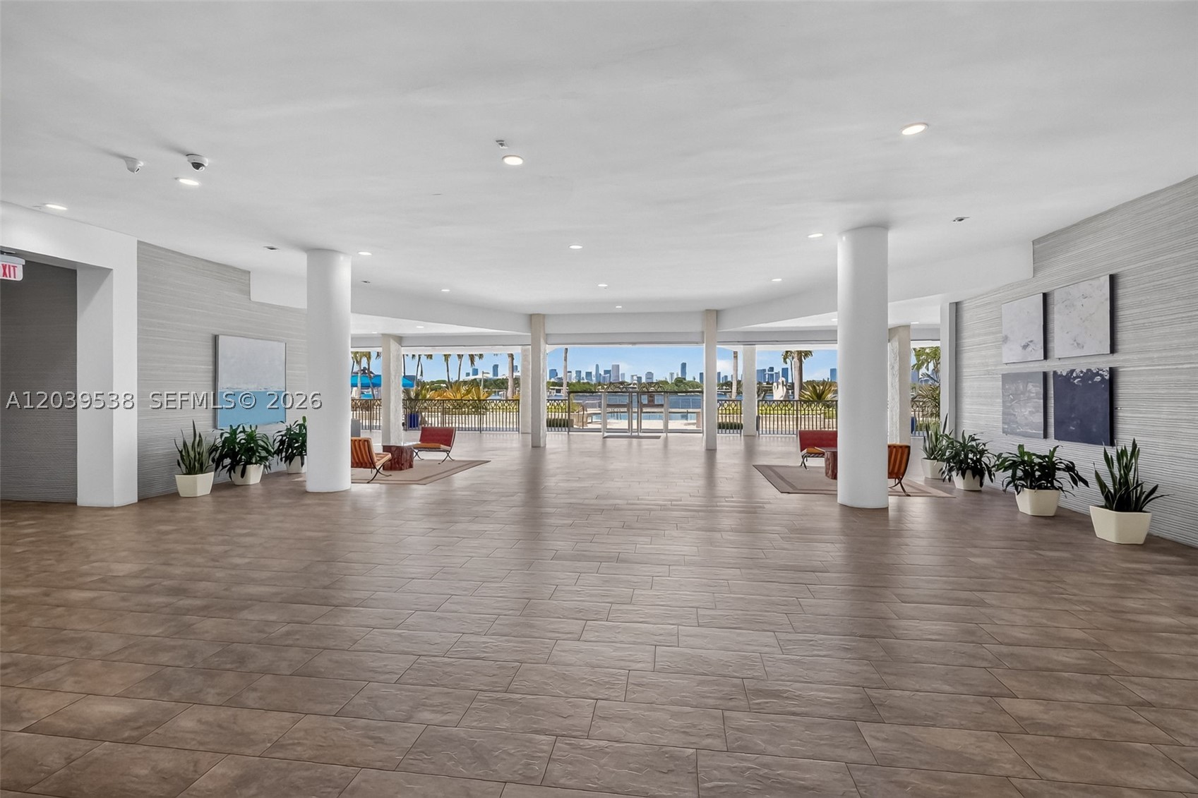 image South Bay Club41
