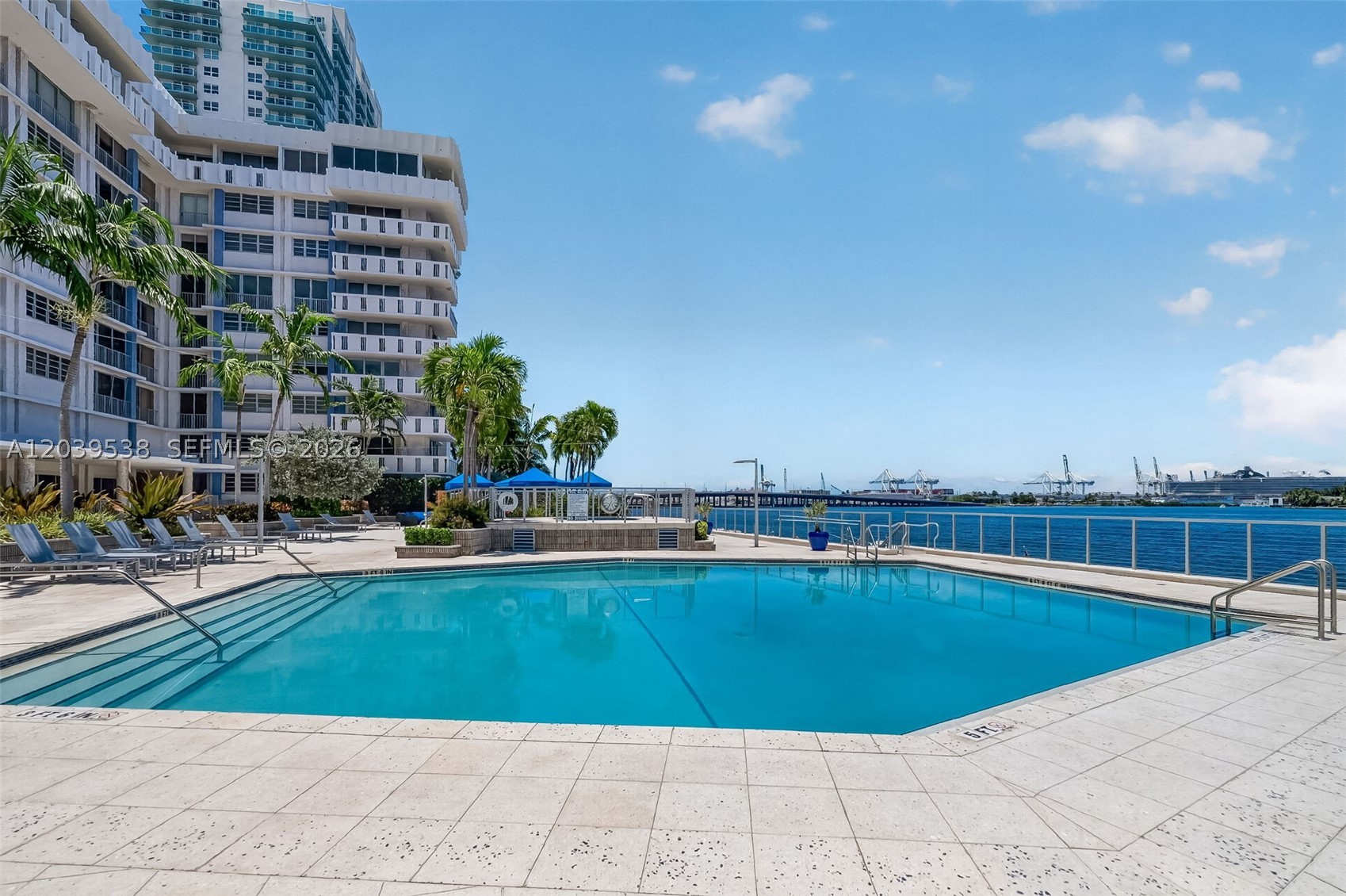 image South Bay Club49