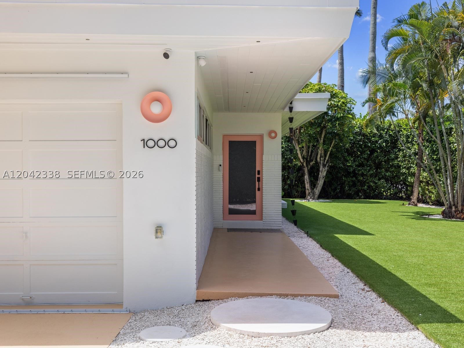 1000 NE 85th St Miami, FL 33138