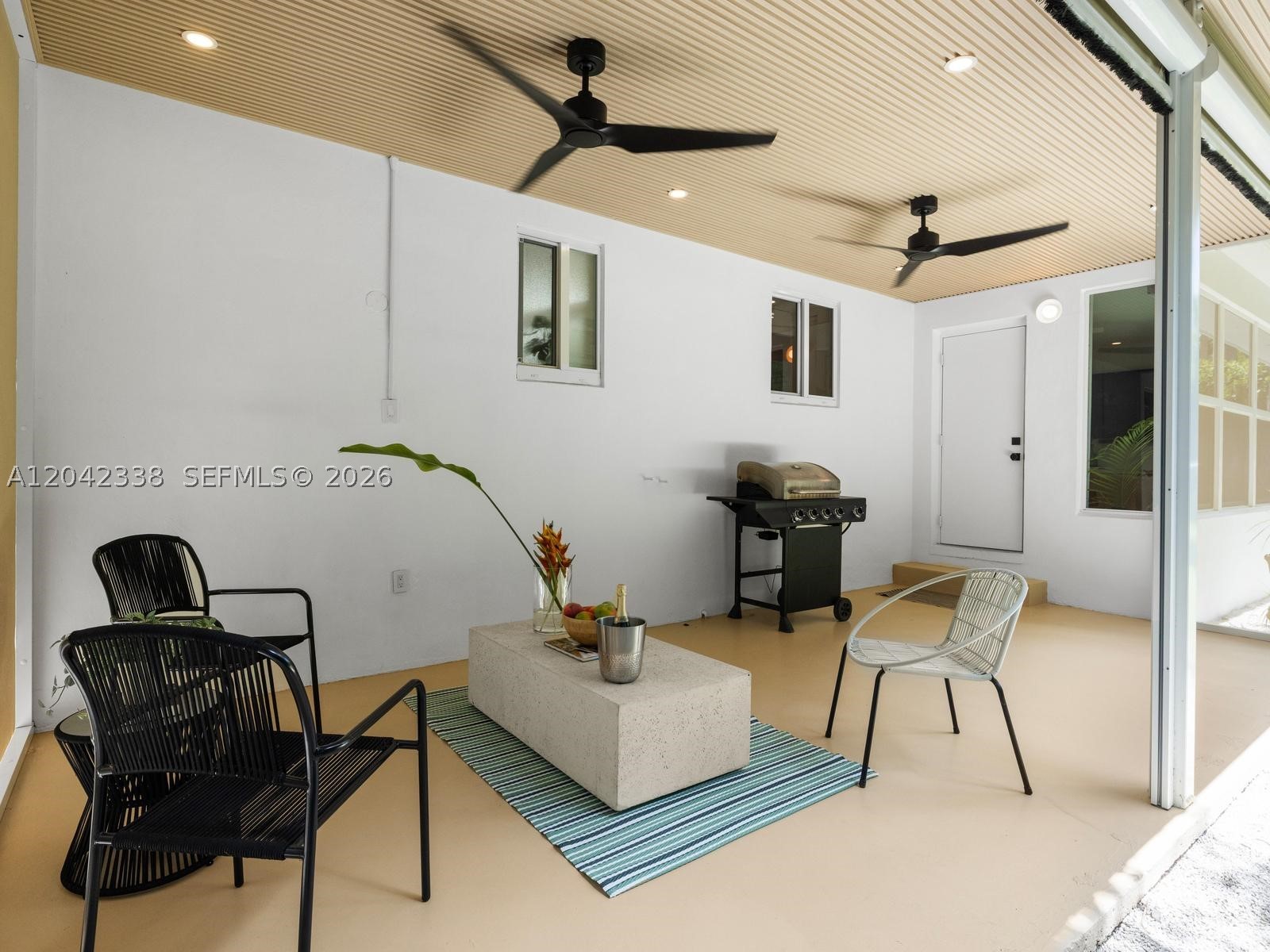 1000 NE 85th St Miami, FL 33138