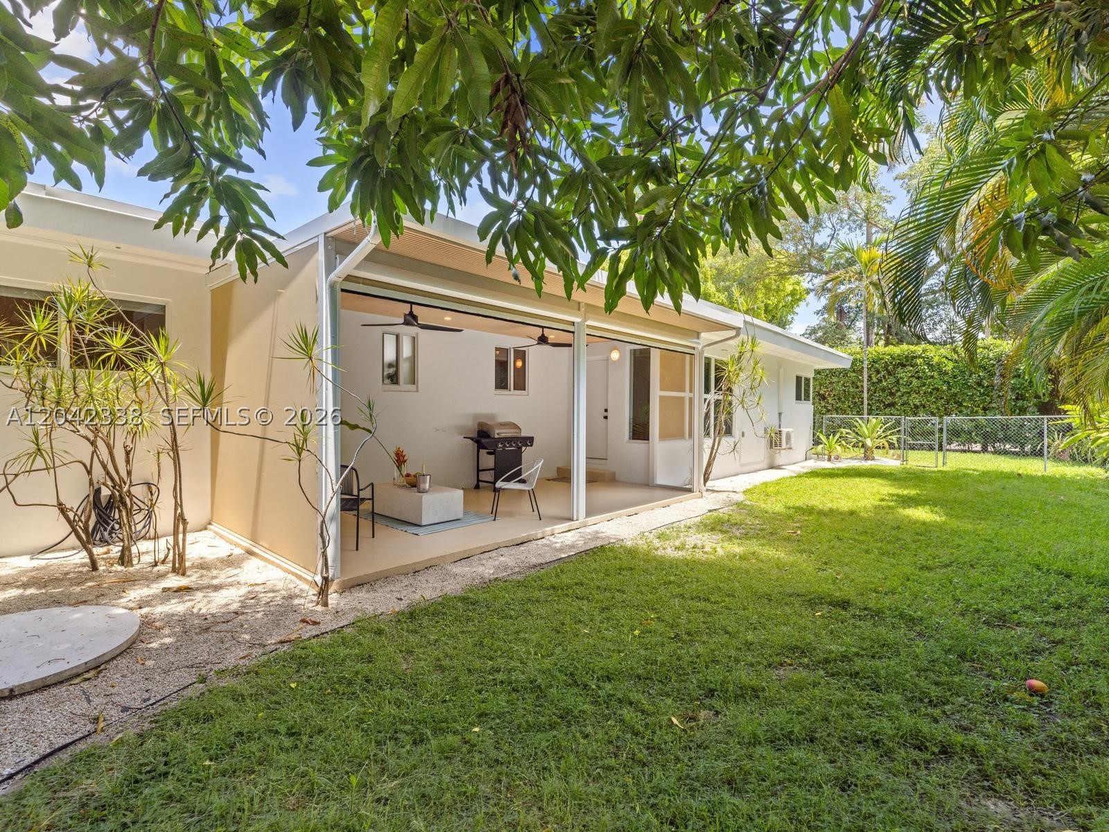 1000 NE 85th St Miami, FL 33138