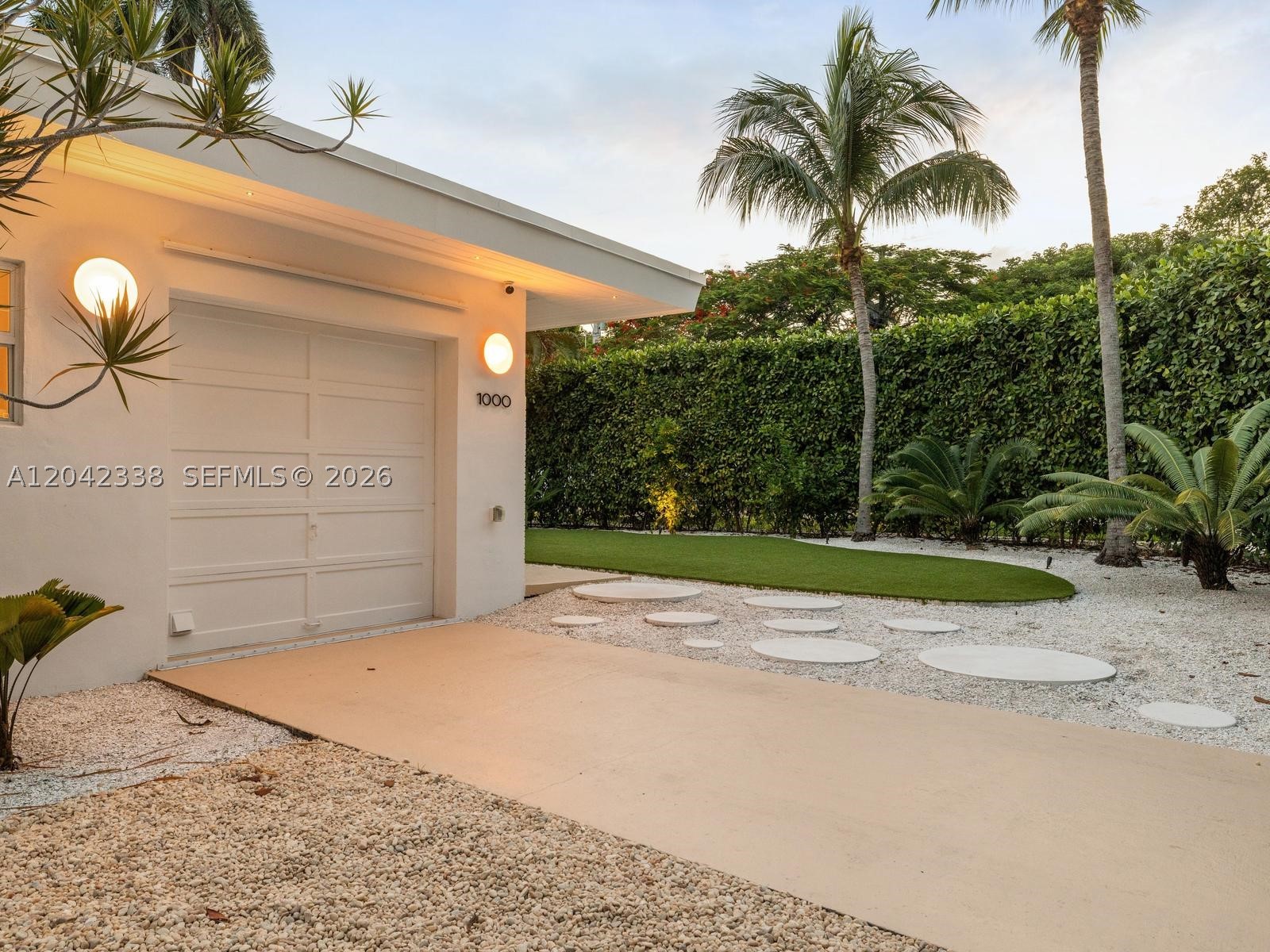 1000 NE 85th St Miami, FL 33138