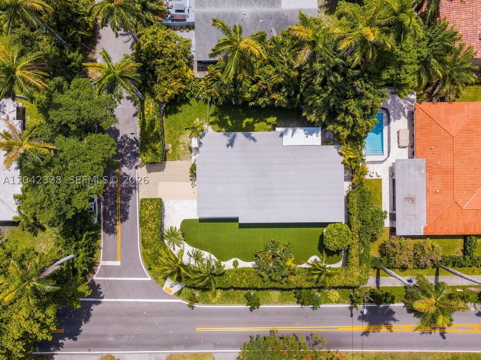 1000 NE 85th St Miami, FL 33138