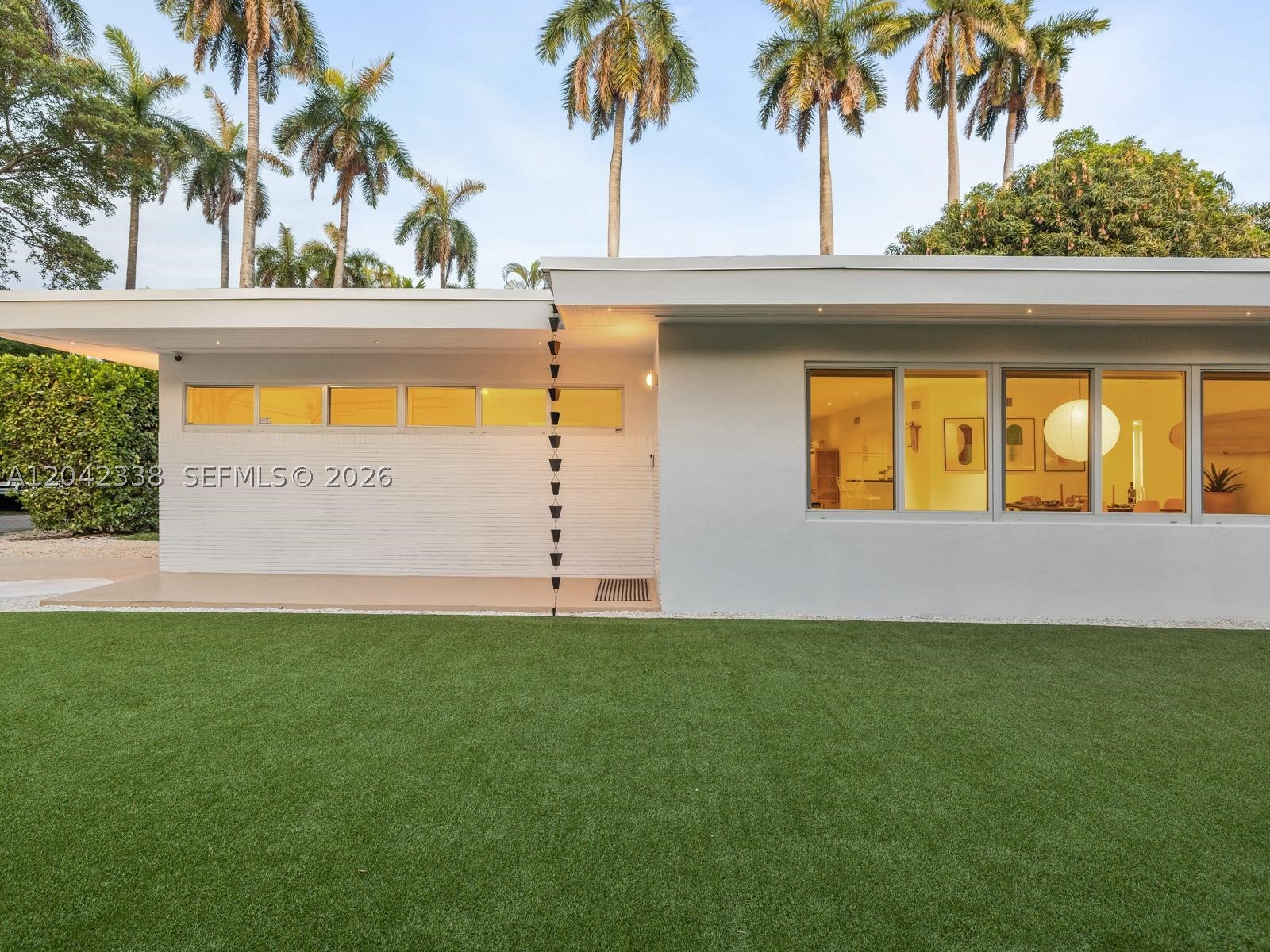 1000 NE 85th St Miami, FL 33138