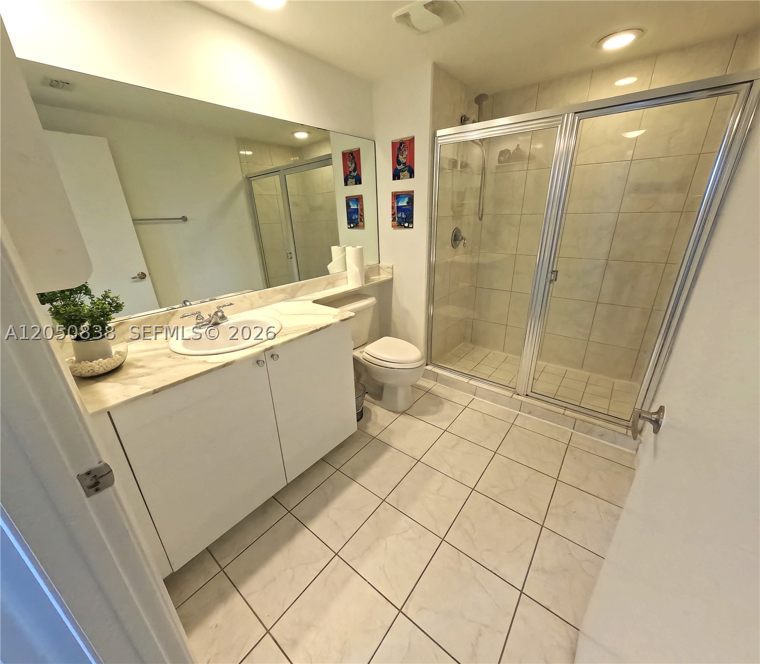 image The Venture at Aventura23