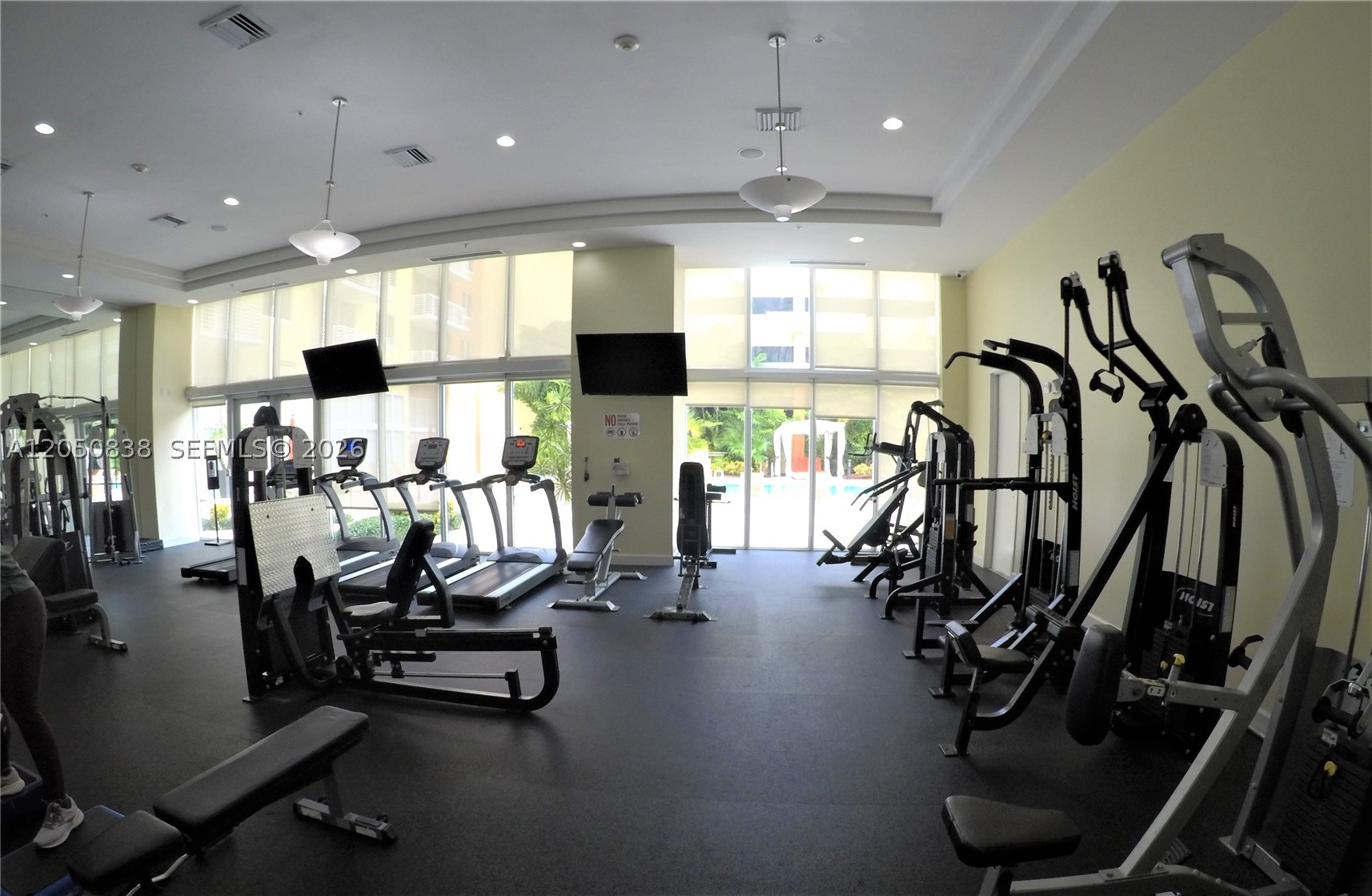 image The Venture at Aventura33