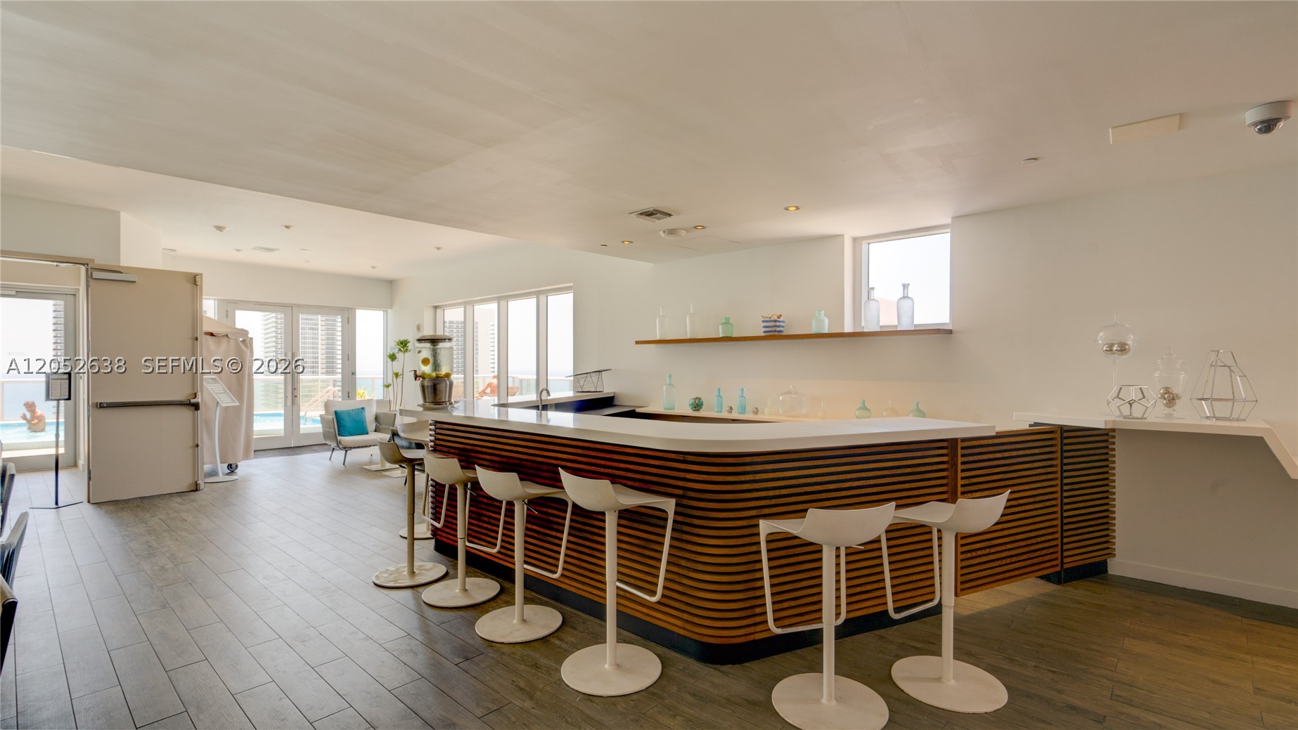 image Beachwalk Condominium62