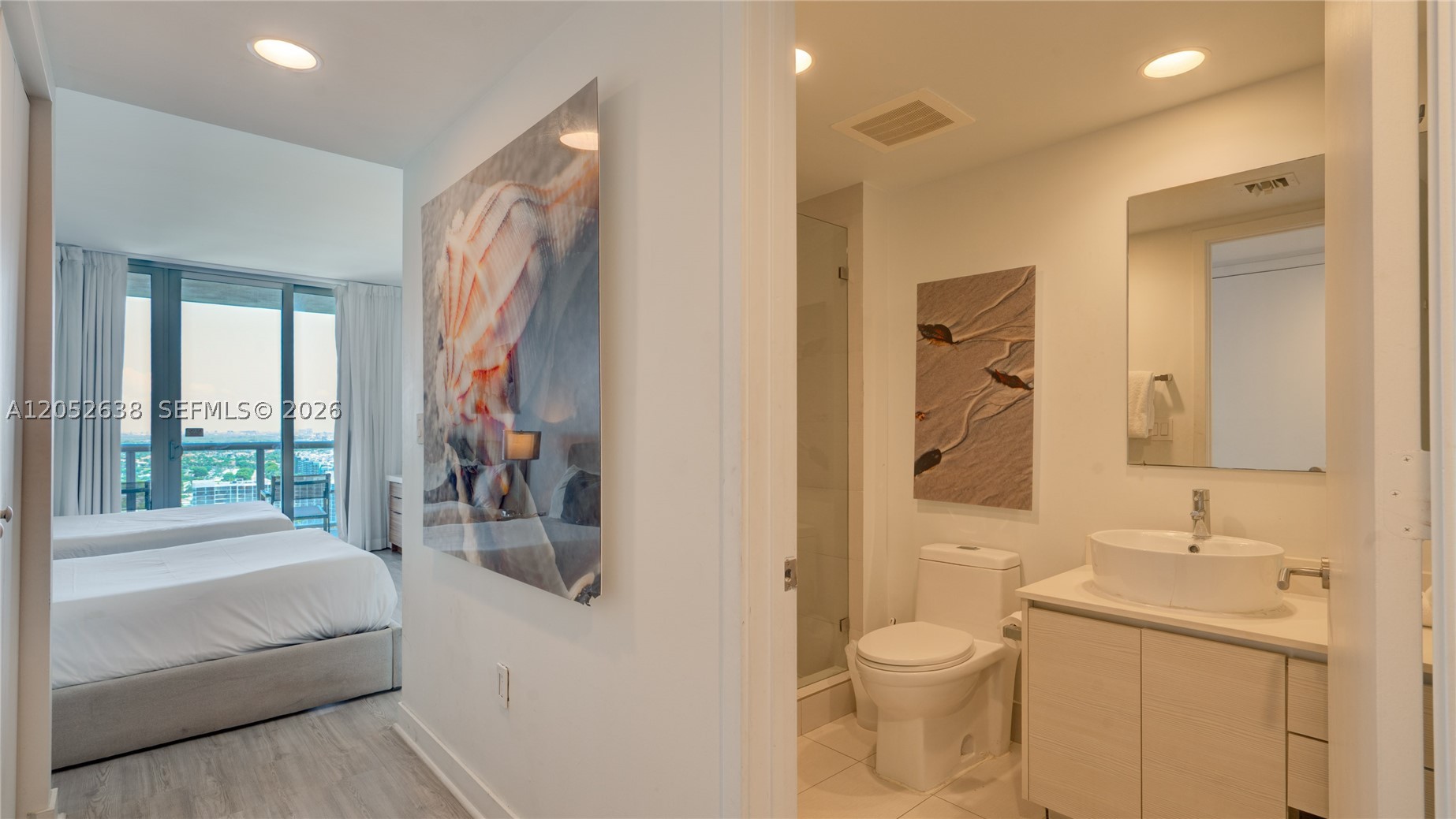 image Beachwalk Condominium7