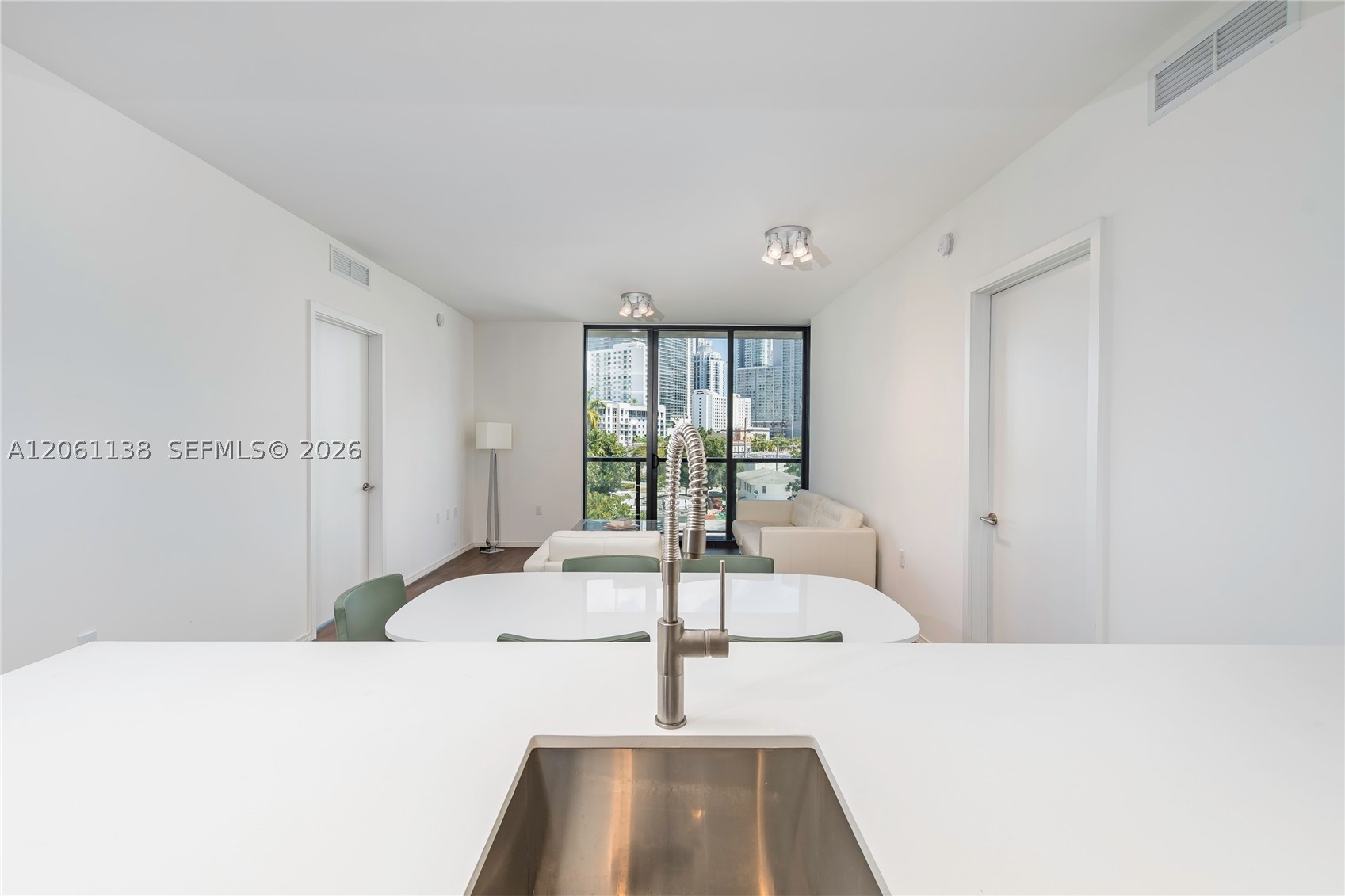 image Cassa Brickell10