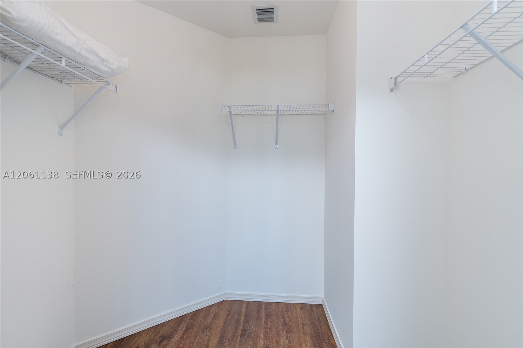 image Cassa Brickell8