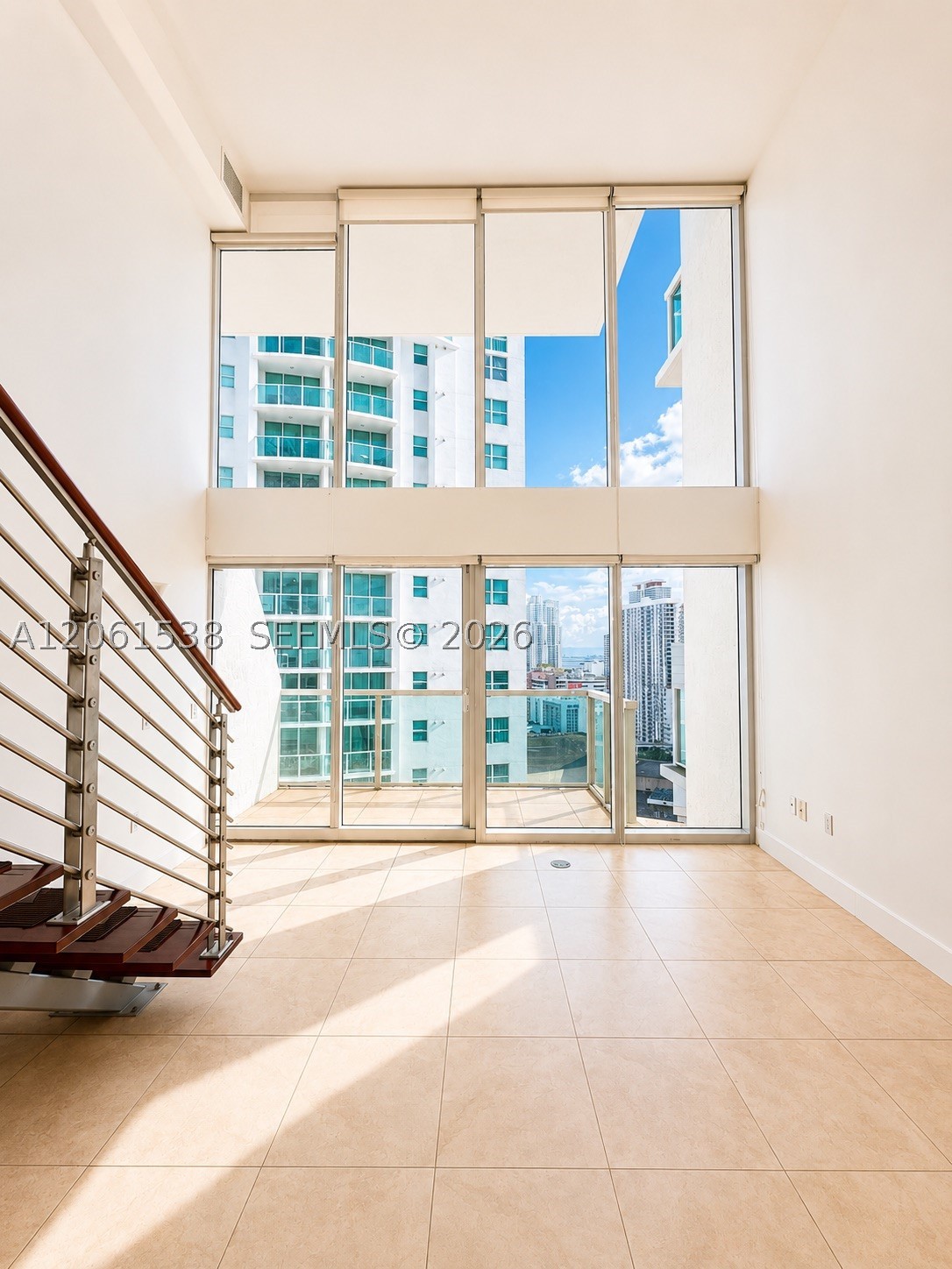 image Brickell on the River South2