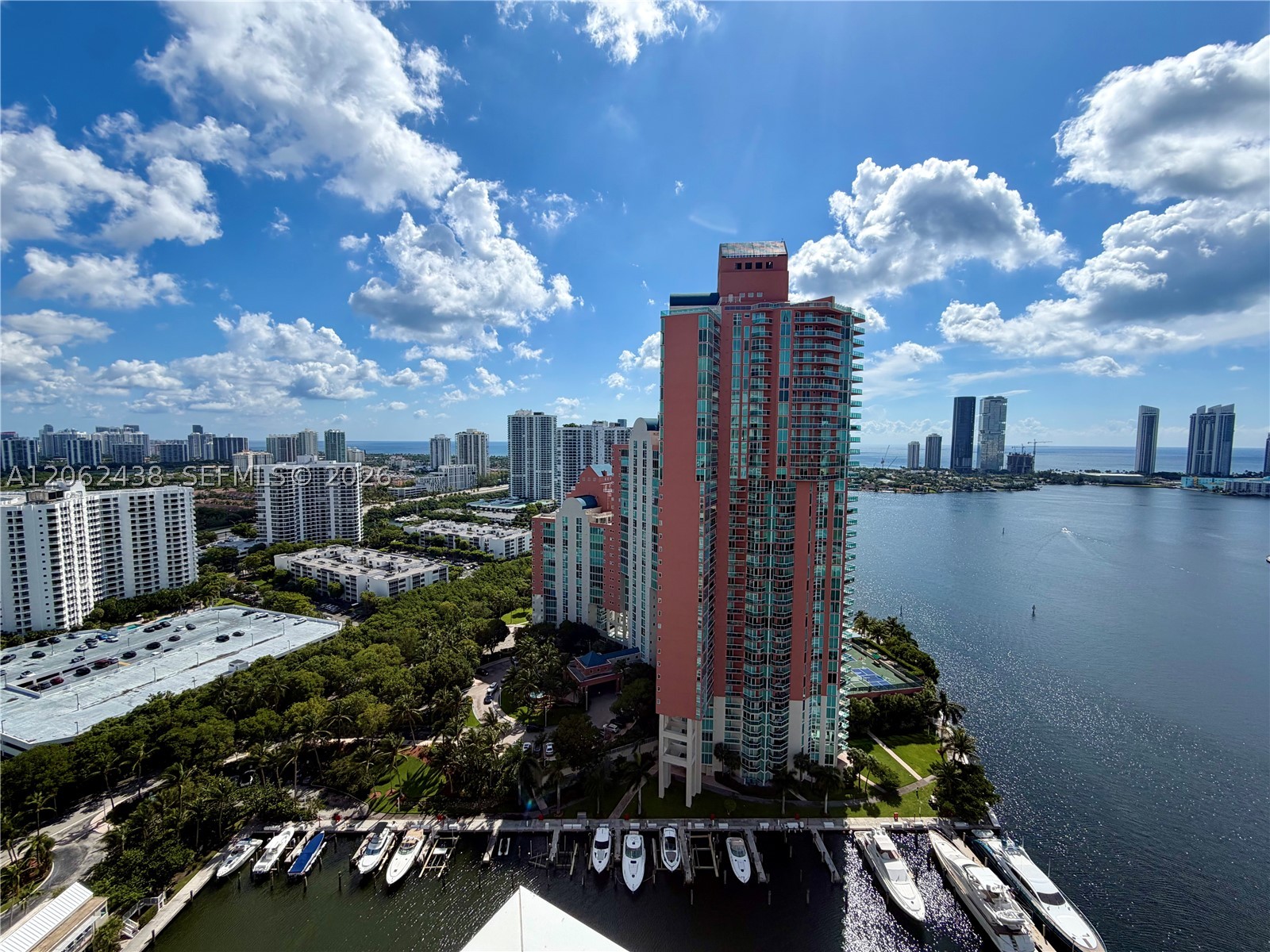 image Aventura Marina 24