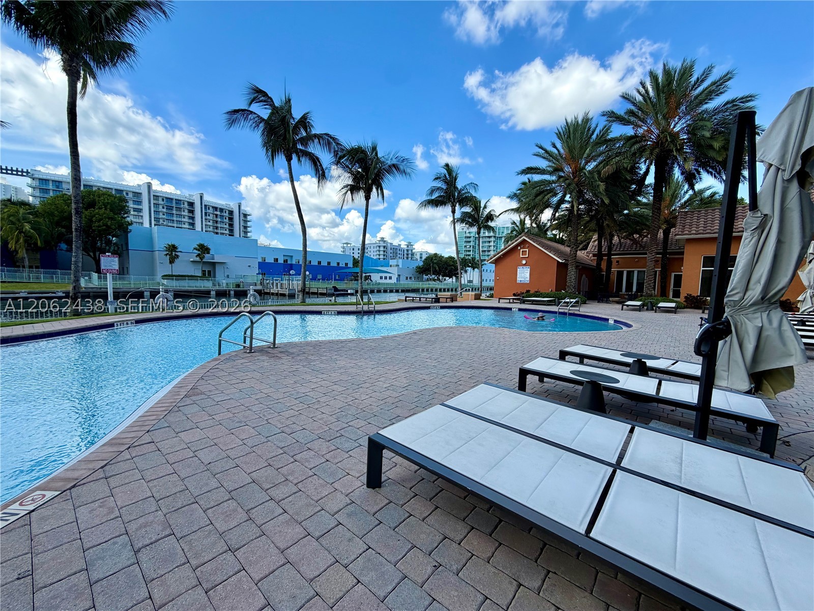 image Aventura Marina 250