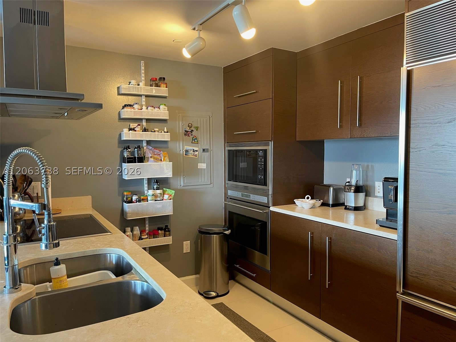 image Icon Brickell II9