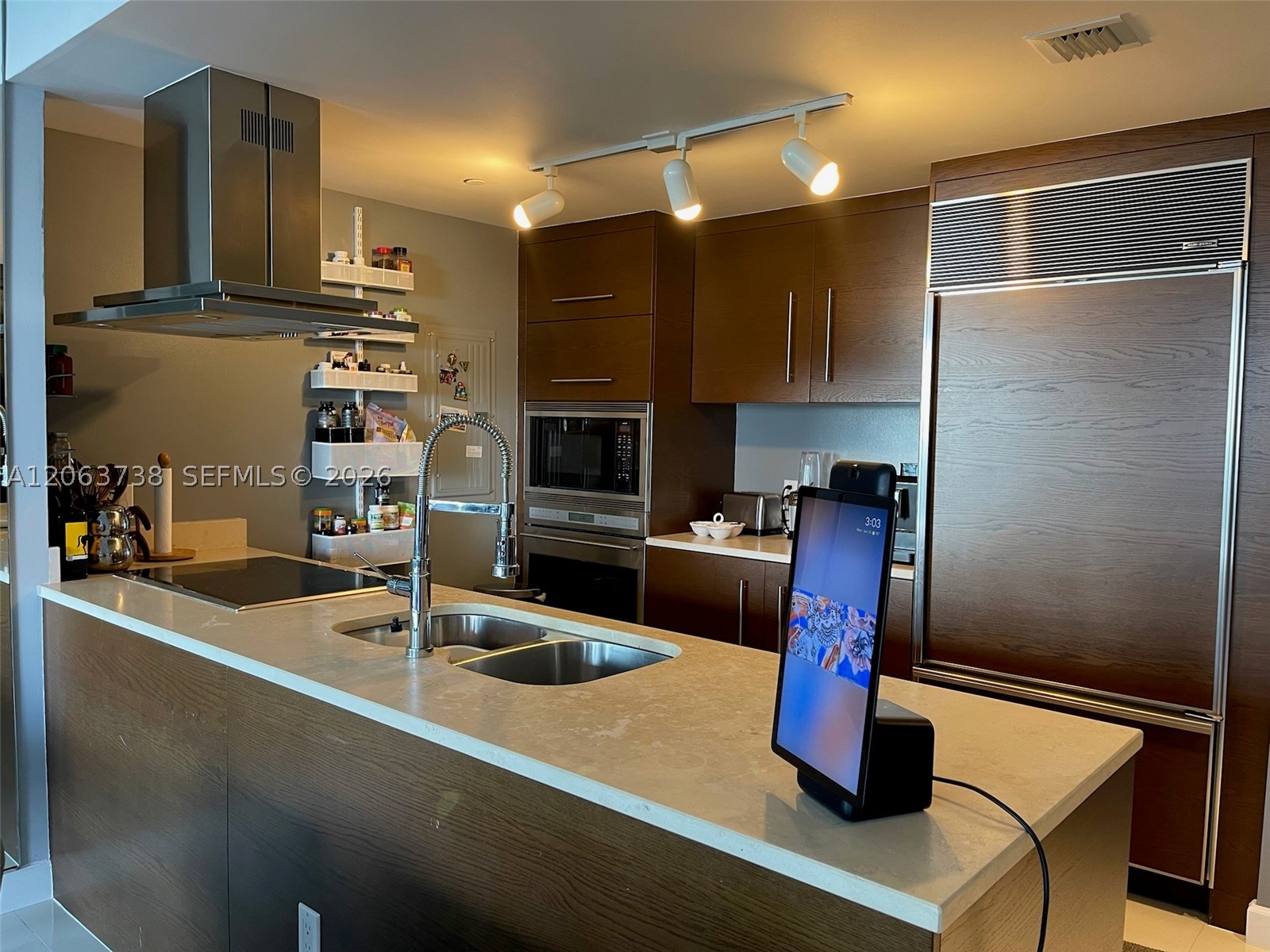 image Icon Brickell II10