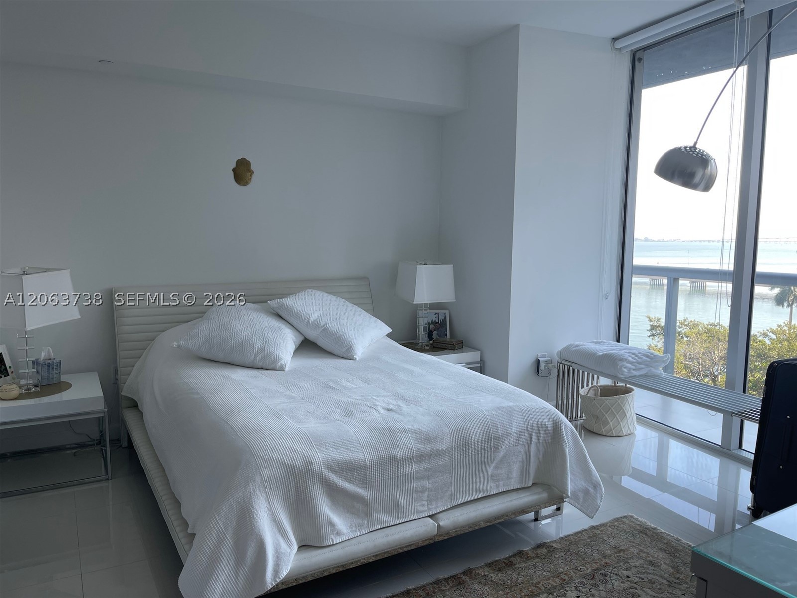 image Icon Brickell II24