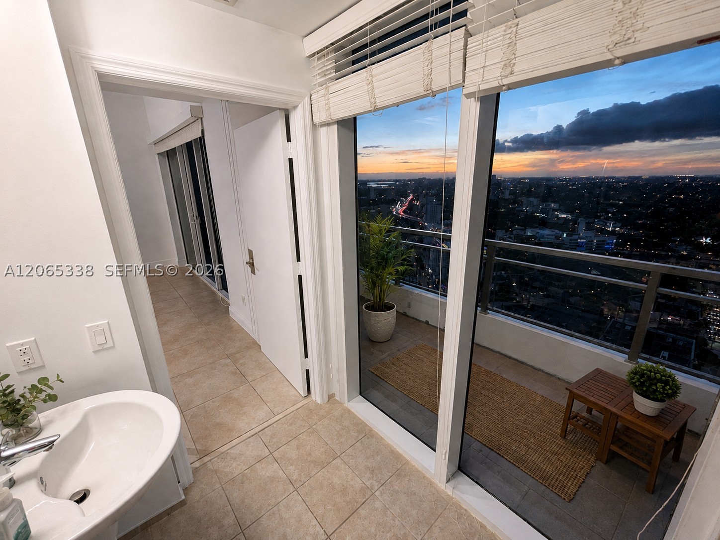 image Infinity at Brickell11