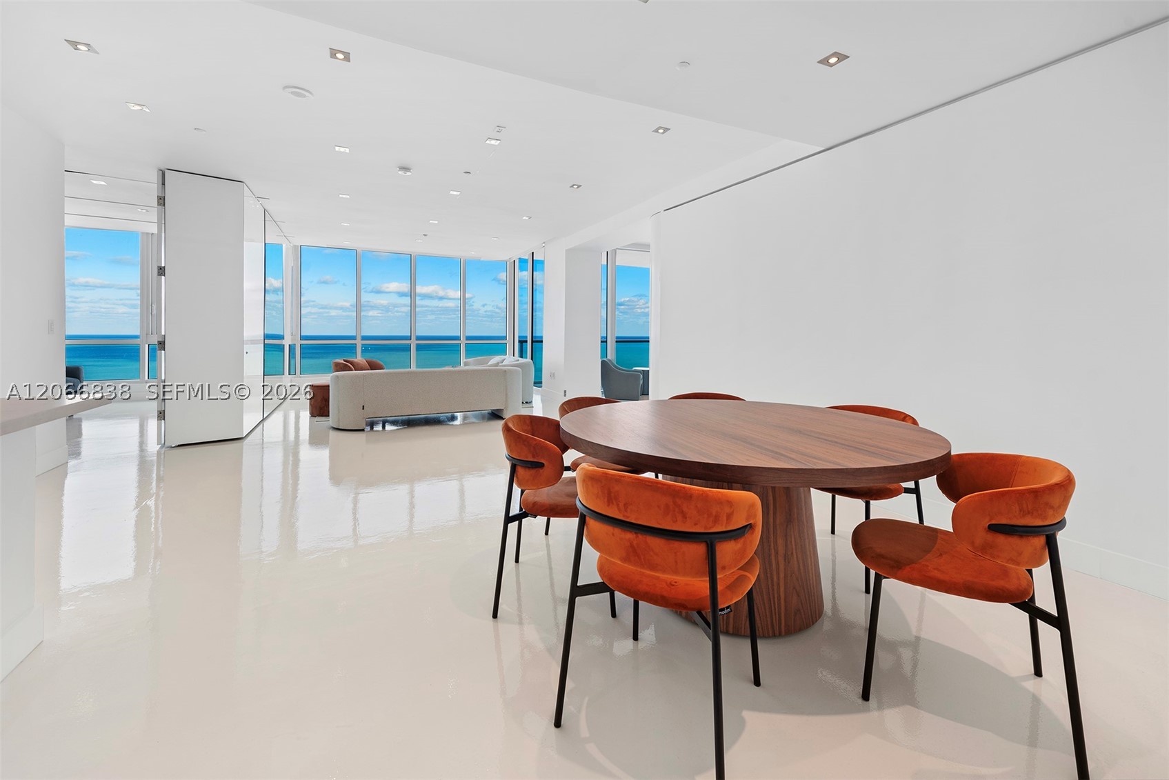 100 S Pointe Dr #2306 Miami Beach, FL 33139