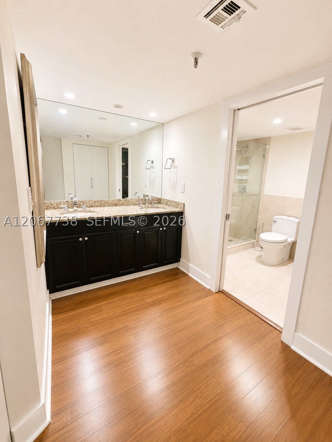 image Brickell Key One12