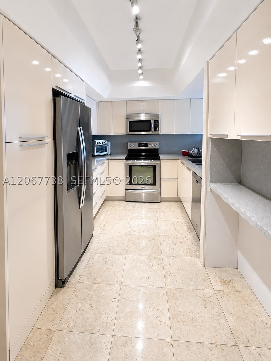 image Brickell Key One4