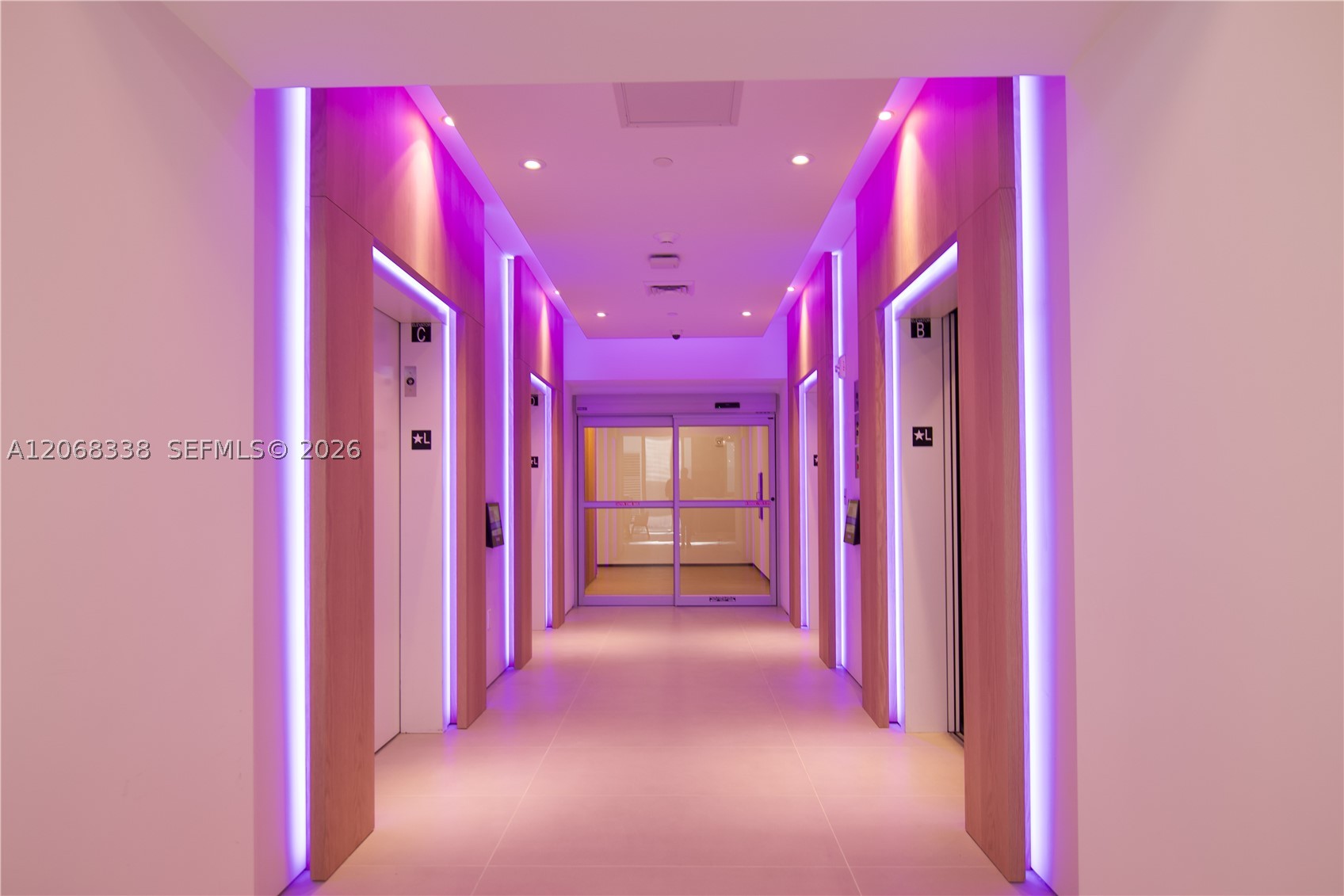 image Yotelpad Miami7