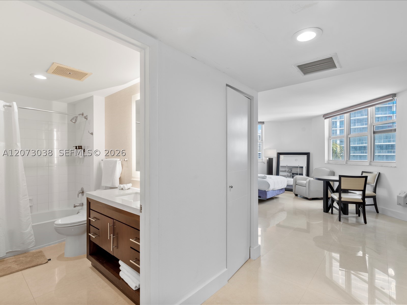 17375 Collins Ave #808 Sunny Isles Beach, FL 33160