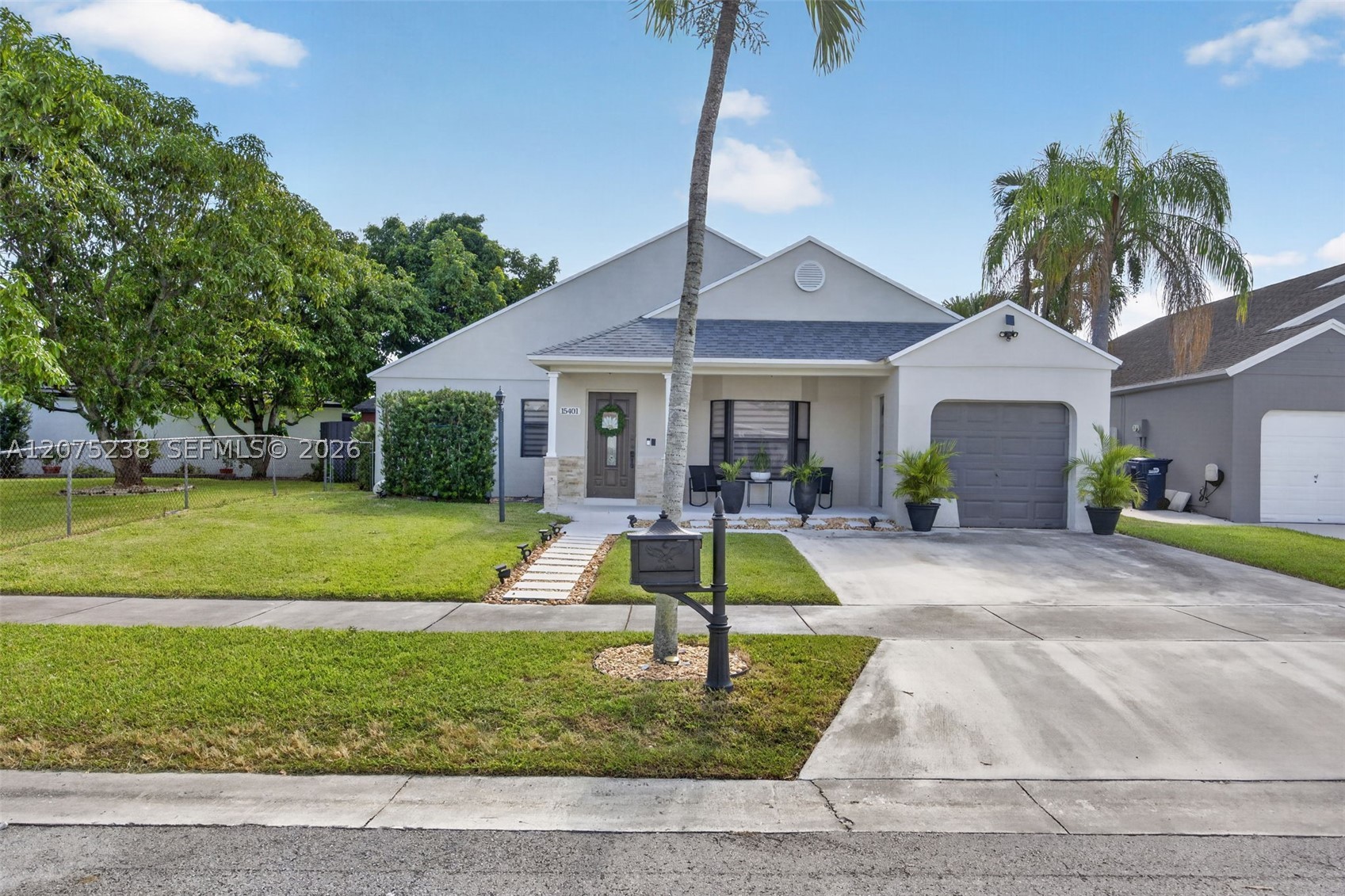 15401 SW 144th Ave