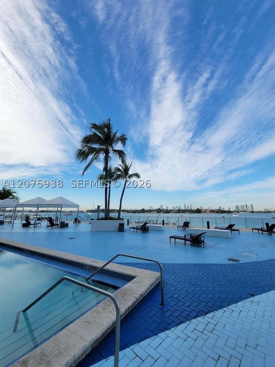 image Mirador 1000 (South Tower)43