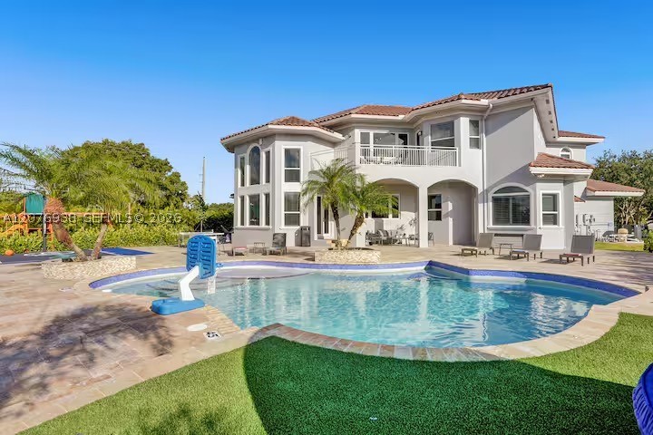 11203 NW 9th St Plantation, FL 33325