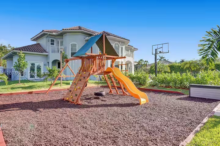 11203 NW 9th St Plantation, FL 33325