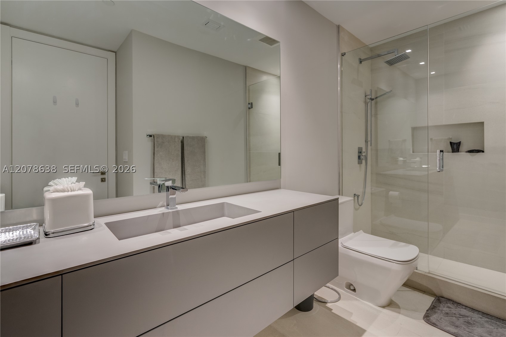 image Bayside Village East31